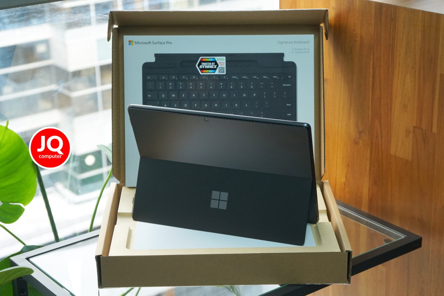 Microsoft Surface Pro 8, Intel Core i7 - Image 2