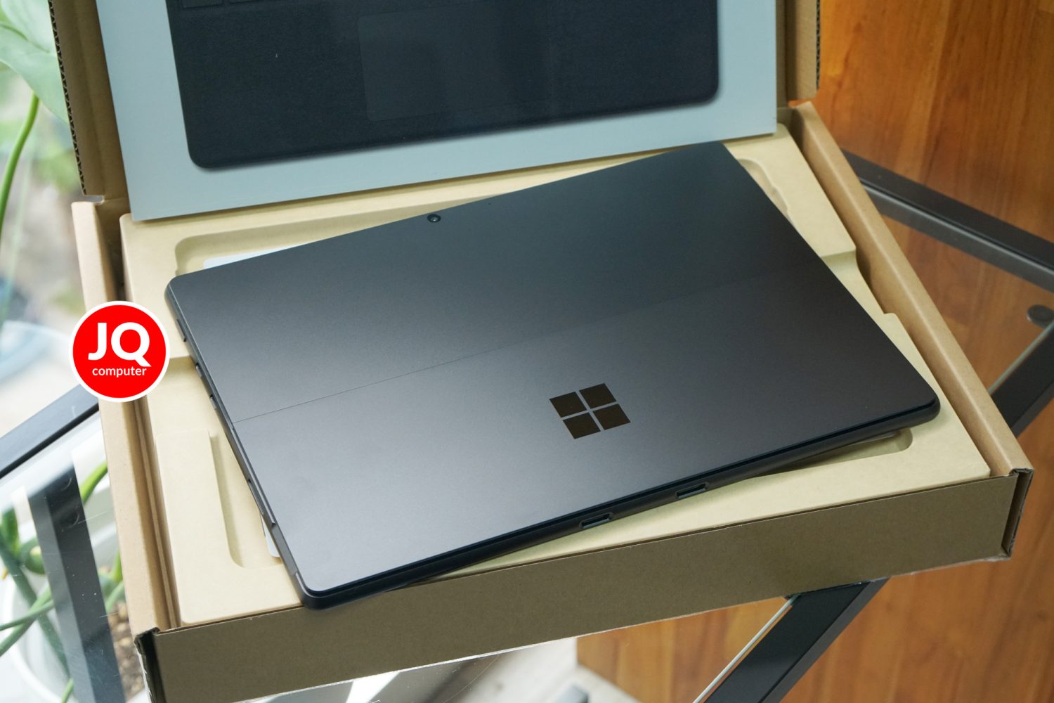 Microsoft Surface Pro 8, Intel Core i7 - Image 9