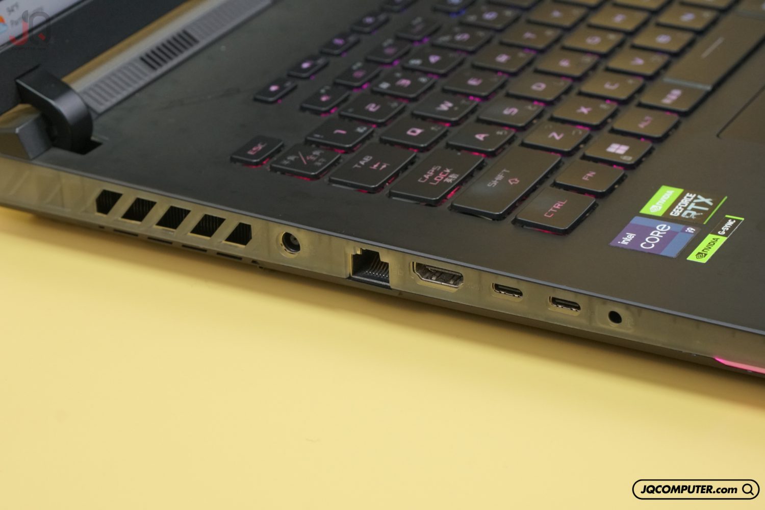 Asus ROG Strix Scar 18 (2023) - Image 16