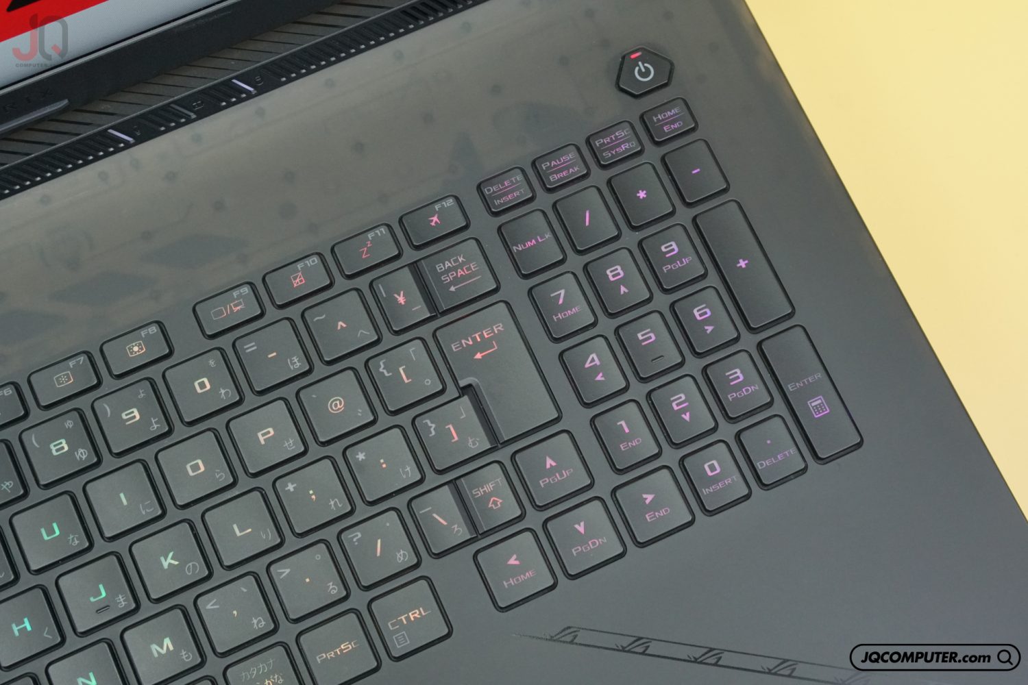 Asus ROG Strix Scar 18 (2023) - Image 7